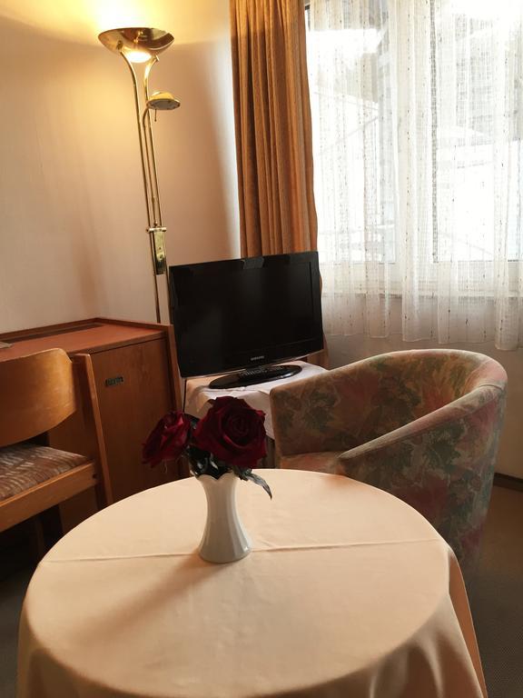 Hotel Ambassador Bonn Pokoj fotografie